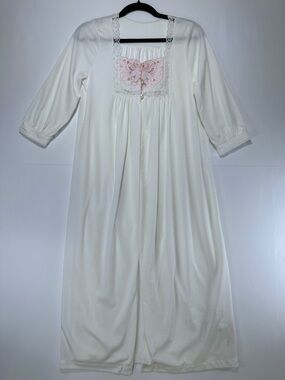 Vintage Avon Fashions Nightgown Lounge Dress Embroidered White Cottagecore S